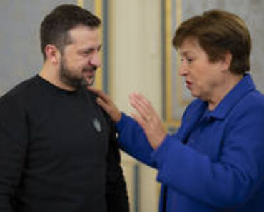 IMF approves $8.1 billion loan for Kiev – RT World News IMF approves $8.1 billion loan for Kiev – RT World News