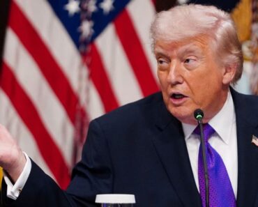 In the absence of a White House briefing, the debate over what will happen next for the Iranian people is highlighted. US News