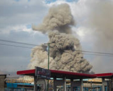 Iran claims it forced US aircraft carrier to retreat – RT World News