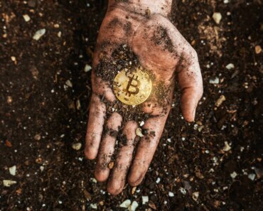 Is the price of Bitcoin at the bottom? MVRV Z-Score Says “Not Yet”