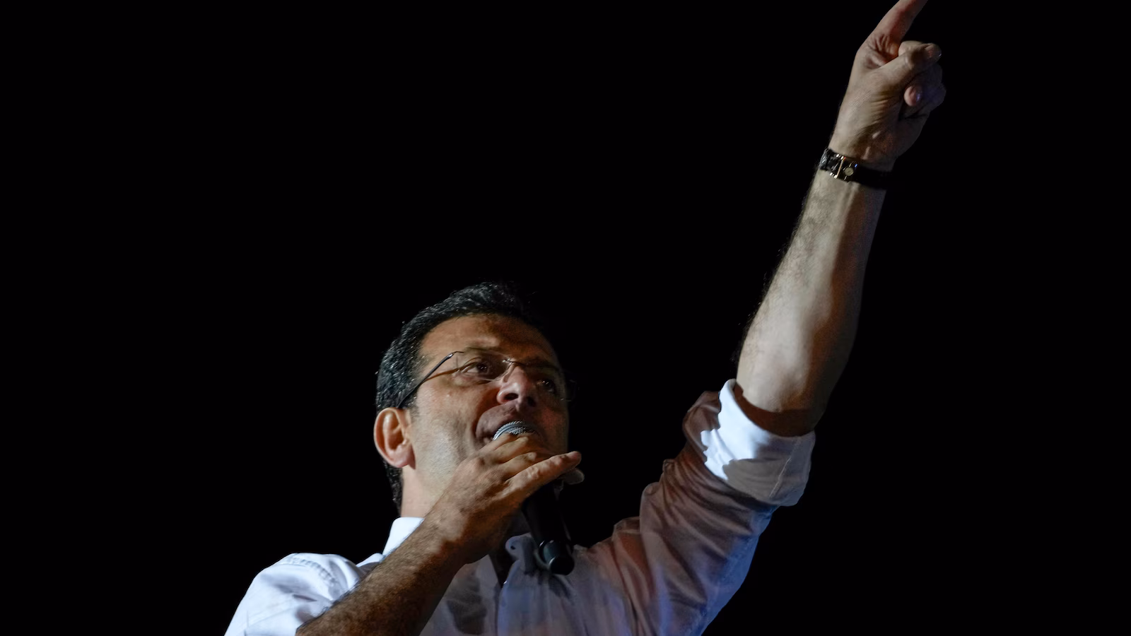 Istanbul’s mayor is on trial along with nearly 400 other defendants in a corruption case Istanbul’s mayor is on trial along with nearly 400 other defendants in a corruption case