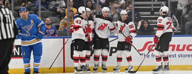 Jacob Markstrom Helps Devils Stymie Blues