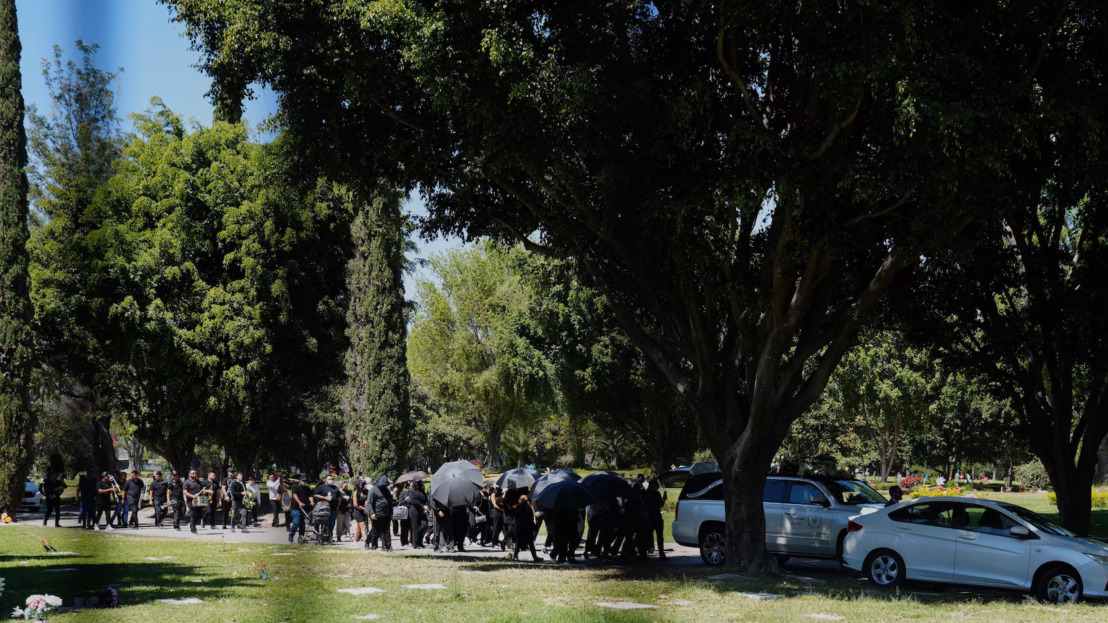 Jalisco cartel leader ‘El Mencho’ buried in gold casket at Guadalajara cemetery Jalisco cartel leader ‘El Mencho’ buried in gold casket at Guadalajara cemetery
