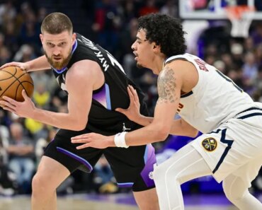 Jamal Murray poured in 45 points as the Nuggets held off the Jazz.