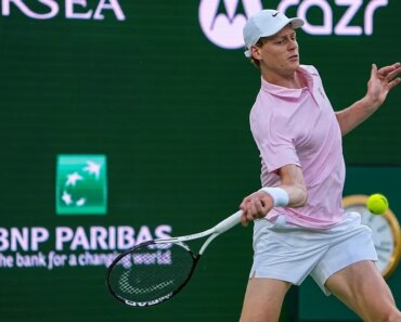 Jannik Sinner, Alexander Zverev advance to semifinals in Indian Wells.