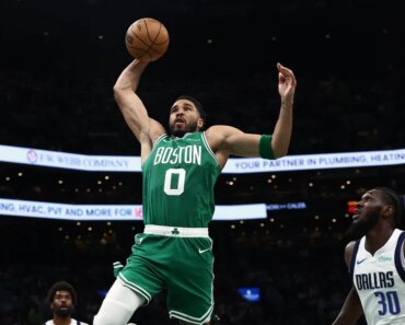 Jayson Tatum picked up the win to help the Celtics move ahead of the Mavericks.
