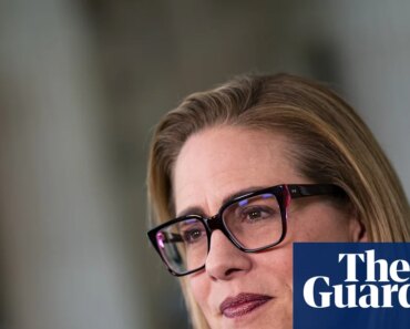 Kyrsten Sinema says in court documents that she had a “romantic” relationship with the guard | Kyrsten Sinema Kyrsten Sinema says in court documents that she had a “romantic” relationship with the guard | Kyrsten Sinema