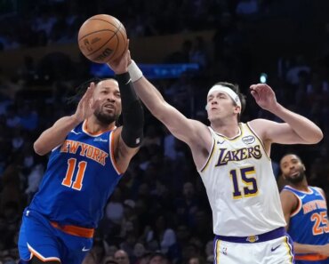 Lakers beat the Knicks for wire-to-wire victory