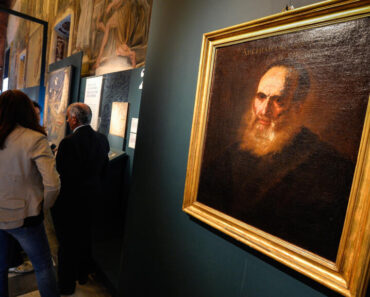 Lost page of legendary Archimedes palimpsest found in France