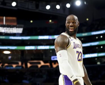 Luka Doncic, LeBron James, Lakers are too much for Kings Luka Doncic, LeBron James, Lakers are too much for Kings