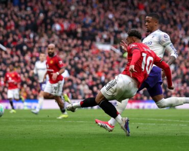 Manchester United beat Aston Villa 3-1 to tighten their grip on third place Football news Manchester United beat Aston Villa 3-1 to tighten their grip on third place Football news