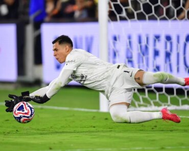 Mexican GK Luis Angel Malagon is unable to participate in the World Cup due to an Achilles tendon injury.