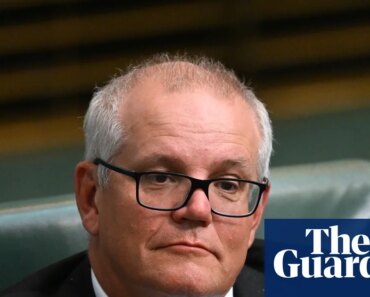 Nacc finds two robodebt officials engaged in serious corrupt conduct but Scott Morrison cleared | Centrelink debt recovery