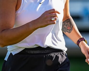 Newly engaged Aryna Sabalenka won the opening round at Indian Wells.