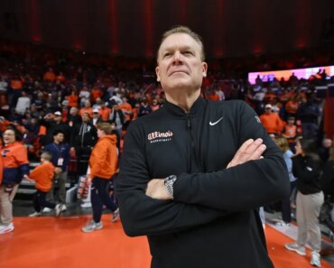 No. 11 Illinois tries to rebound against Oregon No. 11 Illinois tries to rebound against Oregon