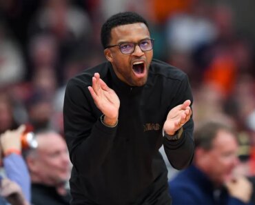 No. 22 Miami wins 3rd place in ACC with SMU win