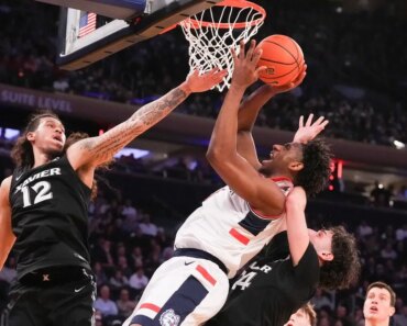 No. 6 UConn blasts Xavier in Big East Tournament No. 6 UConn blasts Xavier in Big East Tournament