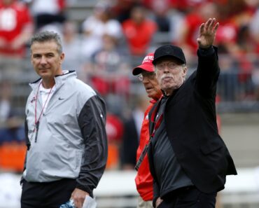 Notre Dame Cathedral Announces Sad News About Lou Holtz