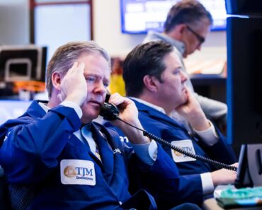 Oil exceeds $100 for the first time since 2022