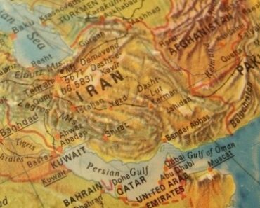 Oil prices rose amid rising tensions in the Middle East