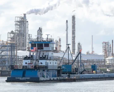 Oil prices rose in early trade, while diesel prices rose against crude oil Oil prices rose in early trade, while diesel prices rose against crude oil