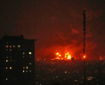 Oil prices topped $100 for the first time since 2022, as Iran’s war on the Strait of Hormuz and its military shutdown Oil prices topped $100 for the first time since 2022, as Iran’s war on the Strait of Hormuz and its military shutdown