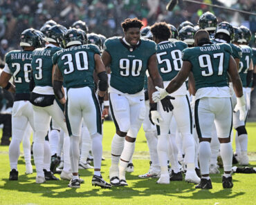 Philadelphia Eagles extend massive contract with Jordan Davis