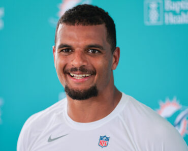 Presser introducing New York Jets safety Minkah Fitzpatrick is going viral. Presser introducing New York Jets safety Minkah Fitzpatrick is going viral.