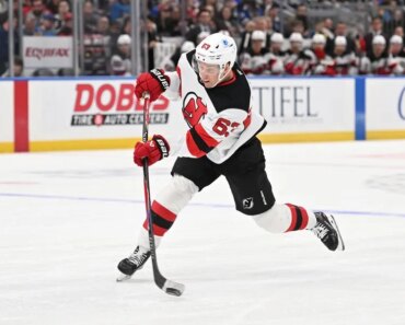 Quietly at the deadline, the Devils and Rangers resume their rivalry.