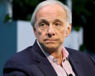 Ray DeLeo Says America Is Facing A Debt Death Spiral – But You Can Protect Your Portfolio With These 3 Assets Ray DeLeo Says America Is Facing A Debt Death Spiral – But You Can Protect Your Portfolio With These 3 Assets