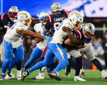 Report: Commanders sign 4-year, $100 million contract with DE Odafe Oweh.