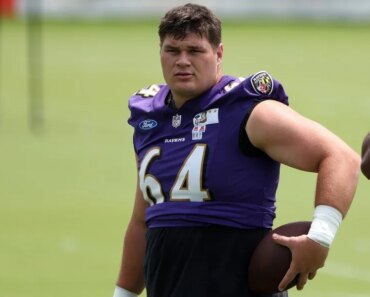 Report: Raiders sign C Tyler Linderbaum to massive $81 million contract