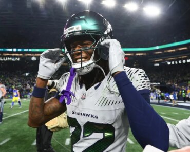 Report: Seahawks retain Rashid Shaheed on three-year, $51 million contract.