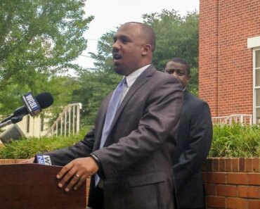 Republican Senator Cindy Hyde-Smith defends herself against her rival in the Mississippi primary