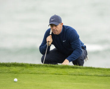 Rory McIlroy fears injury before defending Masters title