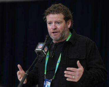 Seahawks GM: Washington’s new millionaire tax will ‘prick’ recruiting