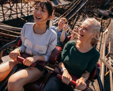 Six Flags Sells Some Parks to EPR: Who Wins?