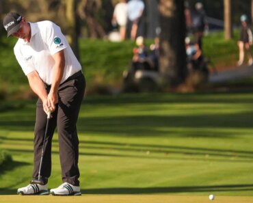 Smotherman two-putted to tie the score at 5-way after 18 at The Players.