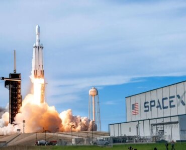 SpaceX’s 1 million satellites could avoid environmental controls