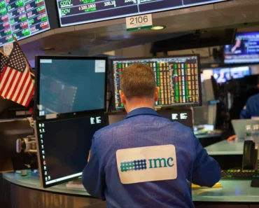 Stocks fall as oil prices continue to climb Stocks fall as oil prices continue to climb