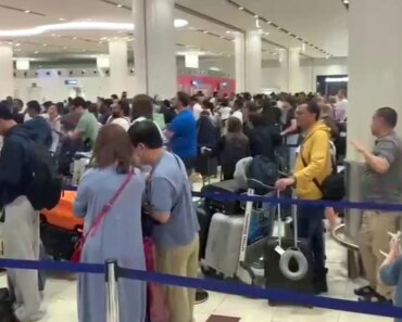 Stranded Americans voice concern as Iran war spreads