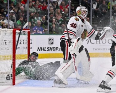 Surging Stars rebound from setback Friday and knock off Blackhawks in OT.
