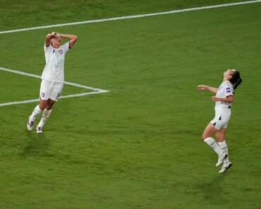 Taiwan’s cheering line in China quarterfinals at Asian Cup | Football news Taiwan’s cheering line in China quarterfinals at Asian Cup | Football news