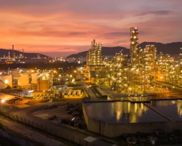 The 147-year-old energy behemoth is expected to raise profits as oil prices climb above $90. The 147-year-old energy behemoth is expected to raise profits as oil prices climb above $90.