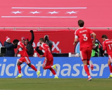 The Chicago Fire scored twice in overtime and CF Montreal came up blank. The Chicago Fire scored twice in overtime and CF Montreal came up blank.