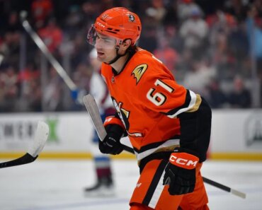 The Ducks, on the verge of atop the Pacific Division, entertain the Canadiens.