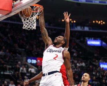 The Kawhi Leonard-led Clippers halted their slide with a win over the Pelicans.