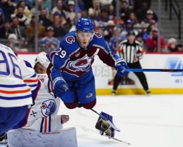 The NHL-leading Avs aim to dethrone the Kraken’s wild card aspirations.