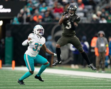 The New York Jets have made a decision with their recently acquired receiver.