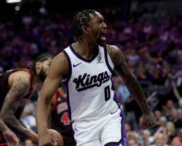 The Pacers face the Kings in a battle of NBA conference cellar dwellers.